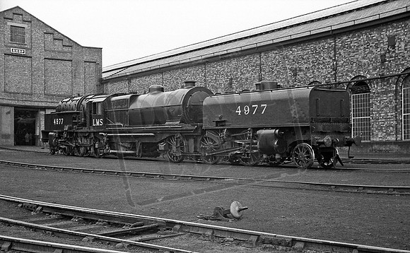 4977 1935-08-11 Crewe Works