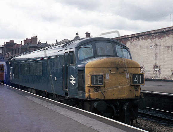 76 1975 Derby