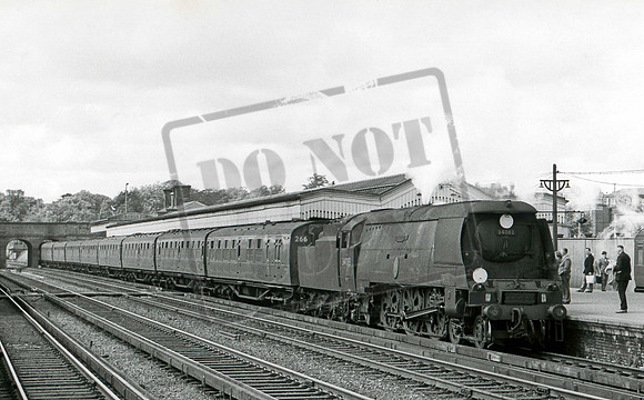 34083 1961-06-10 Ashford