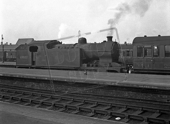 69882 1960s Queensbury