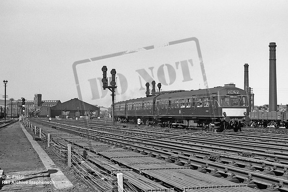 DMU E51549 1963c Mirfield