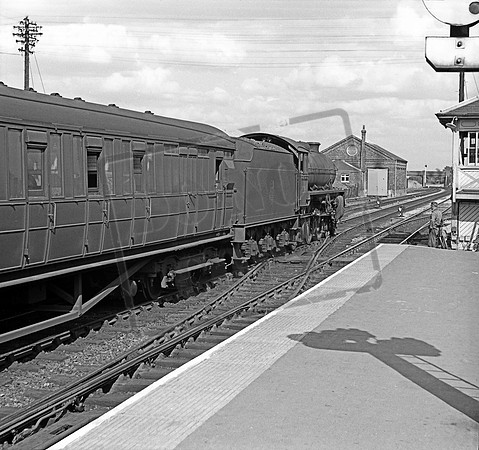 61136 1957-06-23 Amersham