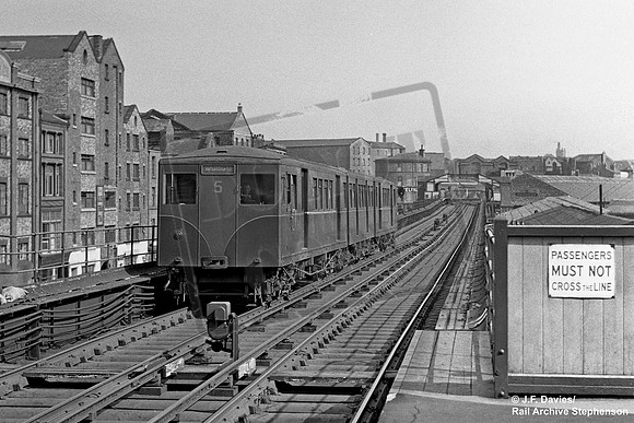 LOR 5 1956-05-14 Huskisson Dock