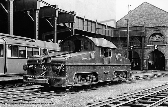 LT L21 1930c White City