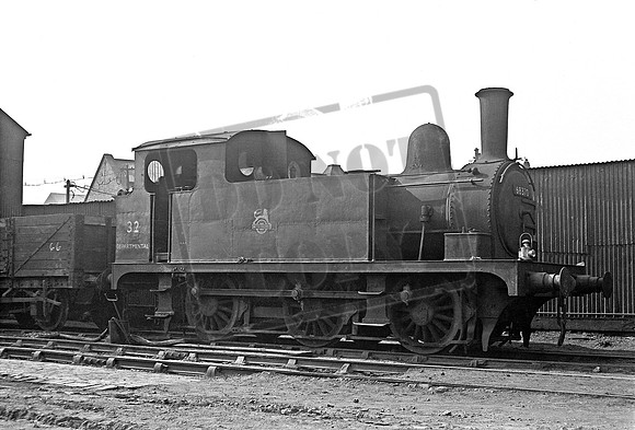 68370 Dept 32 1953-03-15 Stratford Works shed