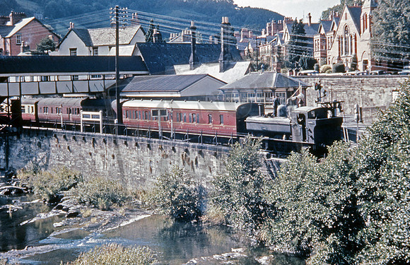 7412 1960 Llangollen
