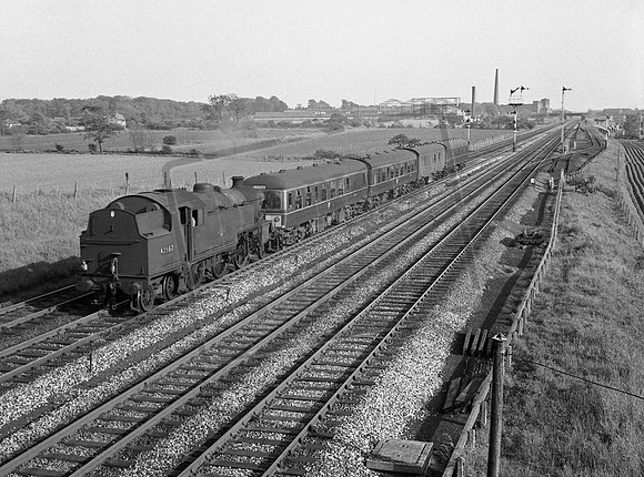 42587 1966-06-03 Farington