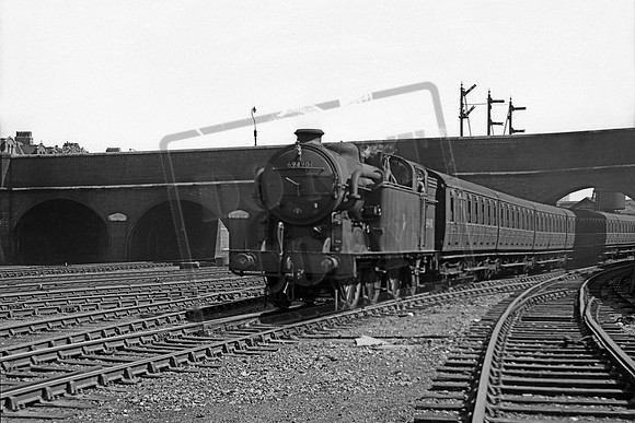 69490 1957-08-03 Wood Green
