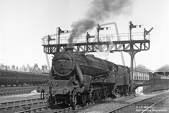44738 1951-05-13 Llandudno