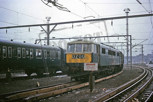 E3165 1966-01-16 Willesden Electric Depot