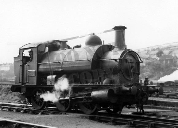 1361 1950s Laira