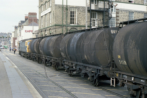33103 1976c Weymouth Tramway Quay