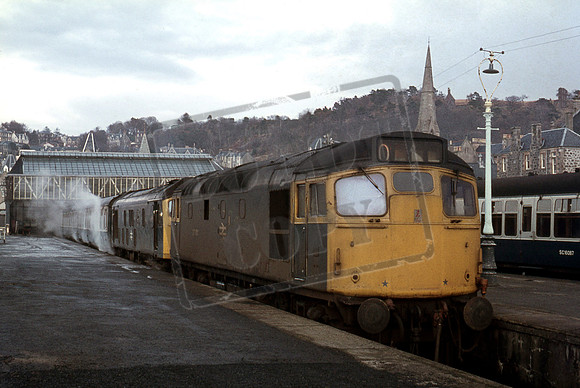27011 1977-01-29 Oban 25244 could not be trusted solo with the early morning departure -5040