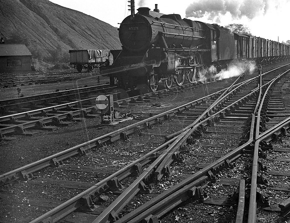 45271 1950s West Hallam