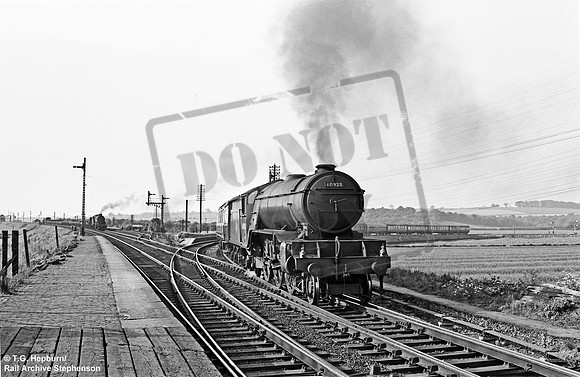 60928 1957-06-02 Barkston Junction