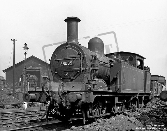 58085 1953-08-15 Nottingham shed