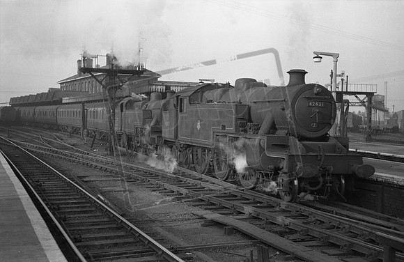 42431 42351 1957-03-23 Stockport