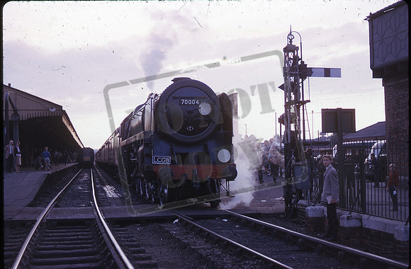 70004 1966-08-14 Salisbury 1-ROS-660