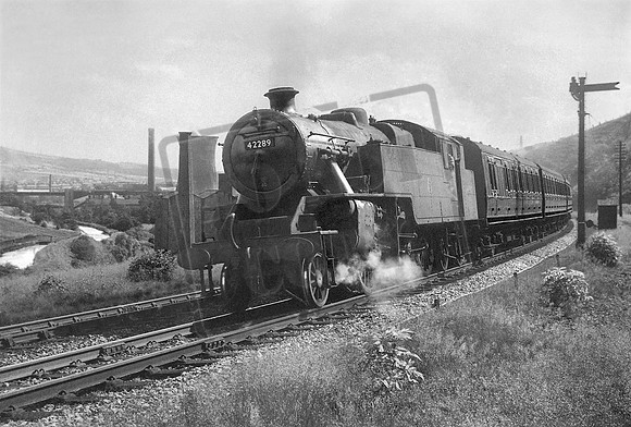 42289 1950s near Stalybridge