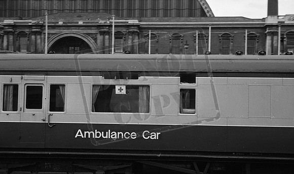 Ambulance coach 1968-08-18 Kensington Olympia-ROneg-1312-560