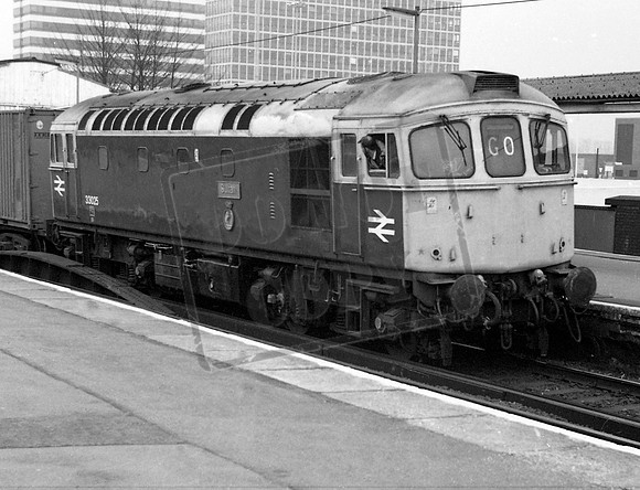 33025 1983-11 Basingstoke