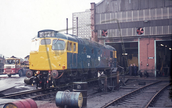 27034 1975 St Rollox