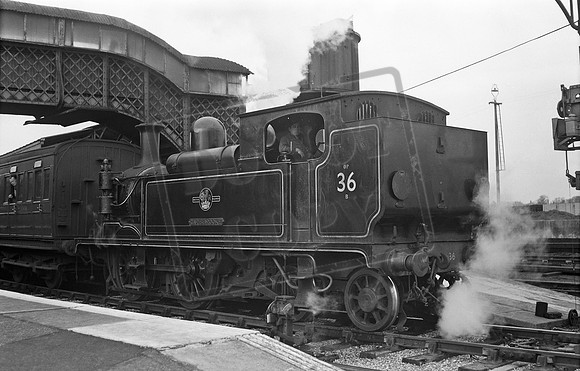 W36 1950s Newport
