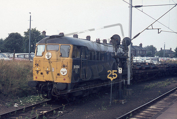 31004 1975c Willesden