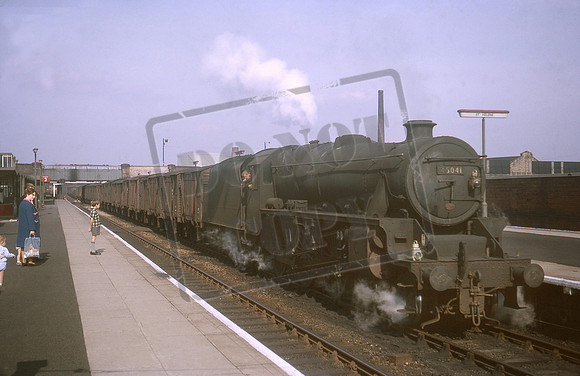 45041 1964-10 St Helens