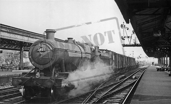 2823 1960s Oxford Station