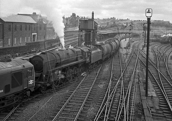 92118 1968-06-14 Carnforth