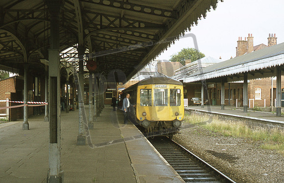DMU E51115 1978-08-15 Felixstowe