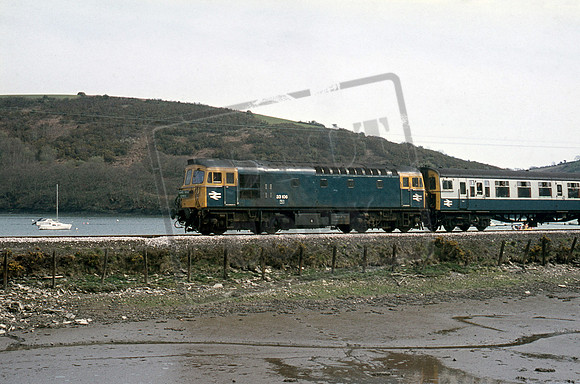33106 1977-04-16 Golant
