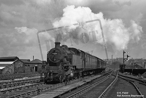 41252 1950s Wakefield