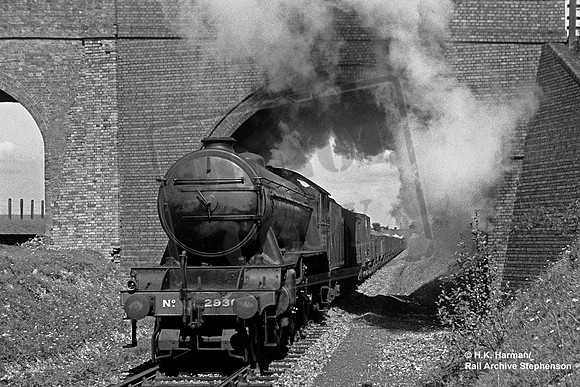 2930 1938-06 Saunderton